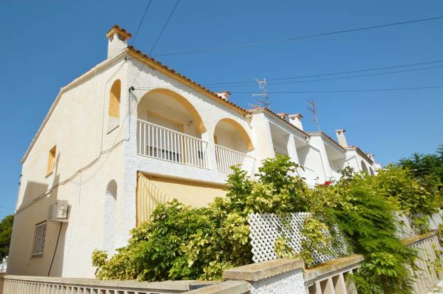 Casa adosada en Venta en Boverals - Saldonar