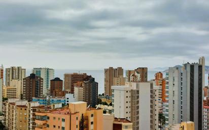 Vista exterior de Apartament en venda en Benidorm amb Terrassa, Moblat i Rentadora