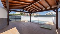 Piscina de Casa adosada en venda en  Granada Capital amb Aire condicionat, Calefacció i Jardí privat