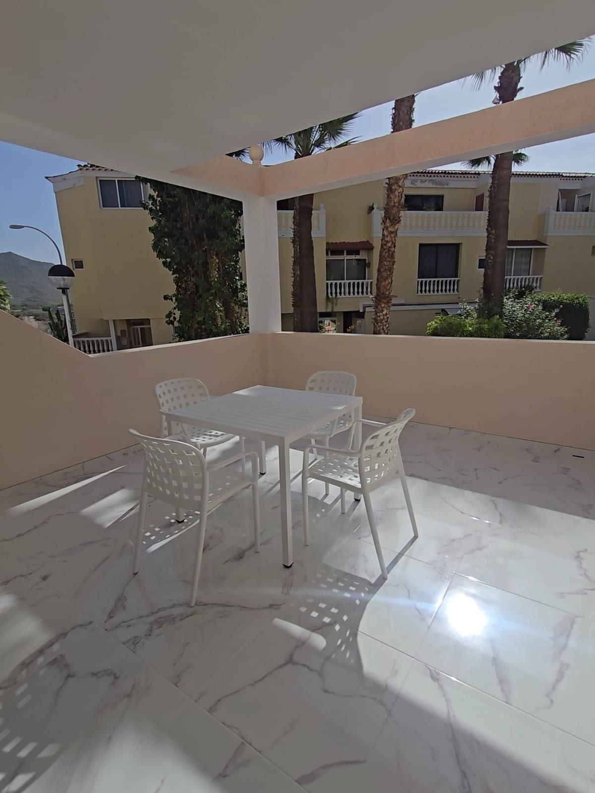 Terrassa de Apartament de lloguer en Arona amb Terrassa i Piscina comunitària