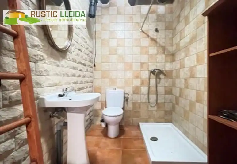 Baño de Casa o chalet en venta en Forès con Calefacción, Terraza y Balcón