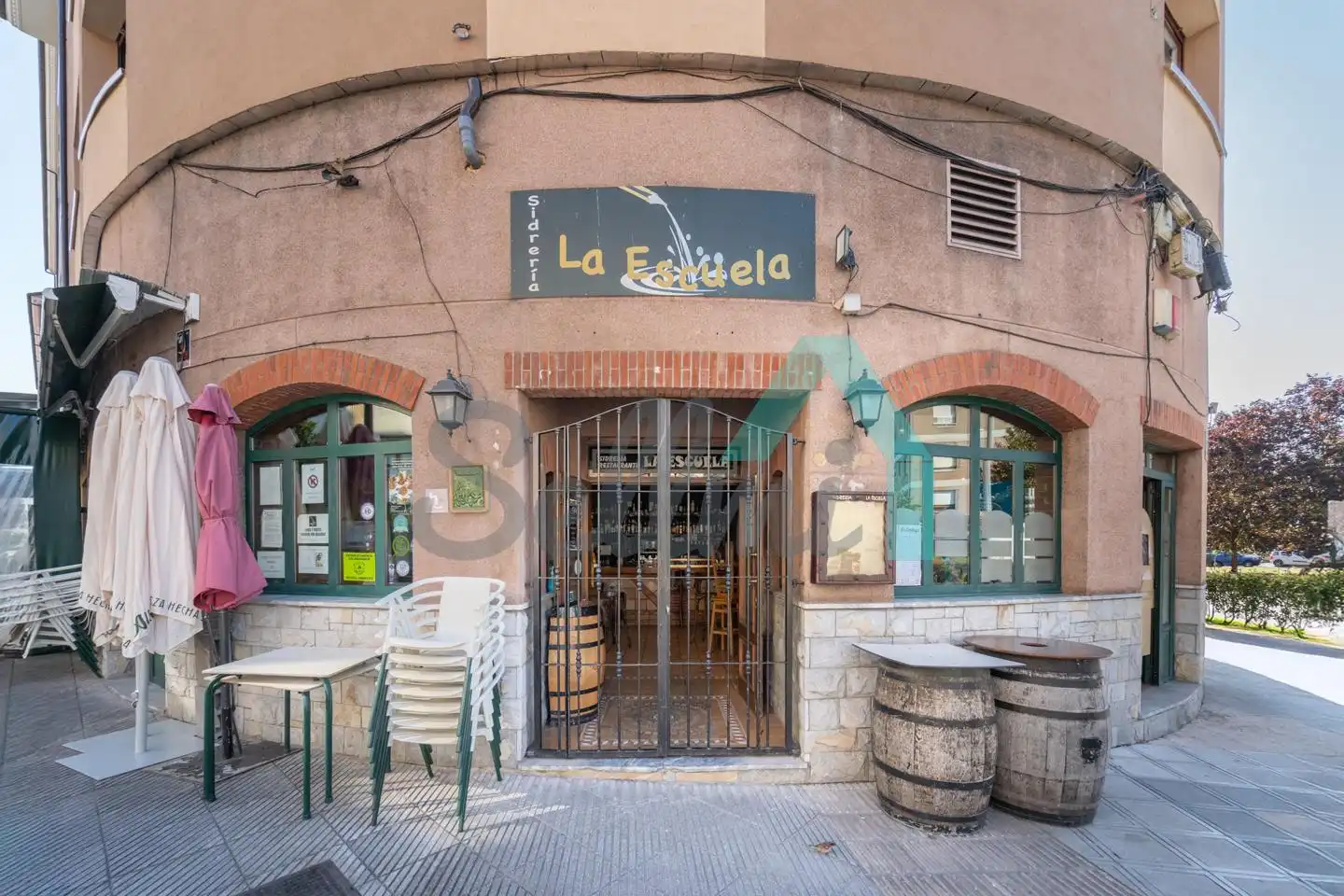 Local en traspaso en De Viella, Lugones