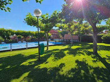 Adossat amb piscina en venda a Monte Rozas