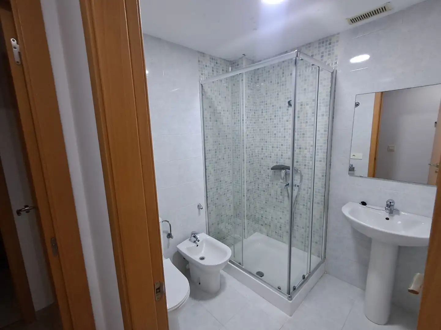 Baño de Piso de alquiler en La Llosa