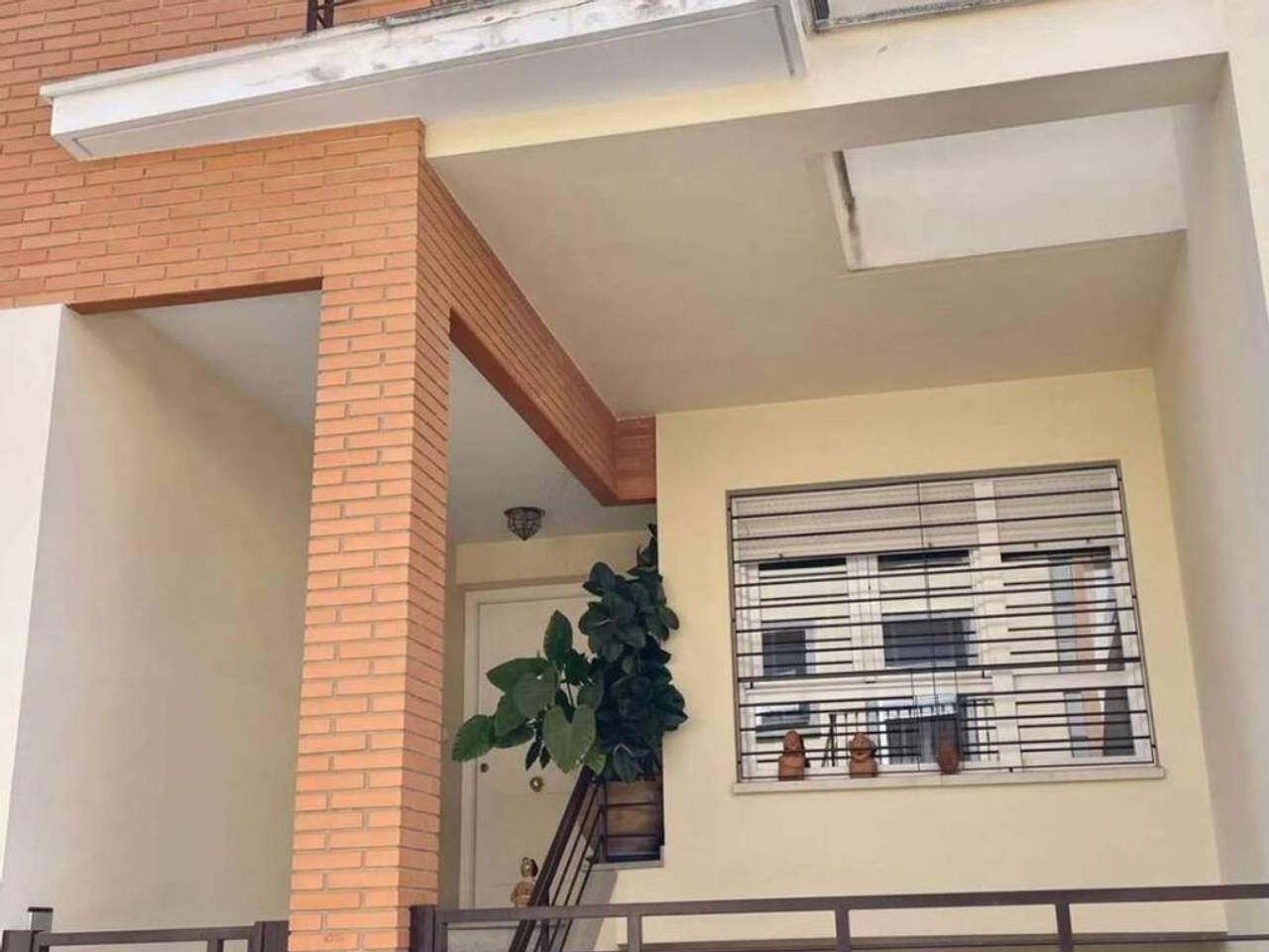 Vista exterior de Casa adosada en venta en Don Benito con Aire acondicionado y Terraza