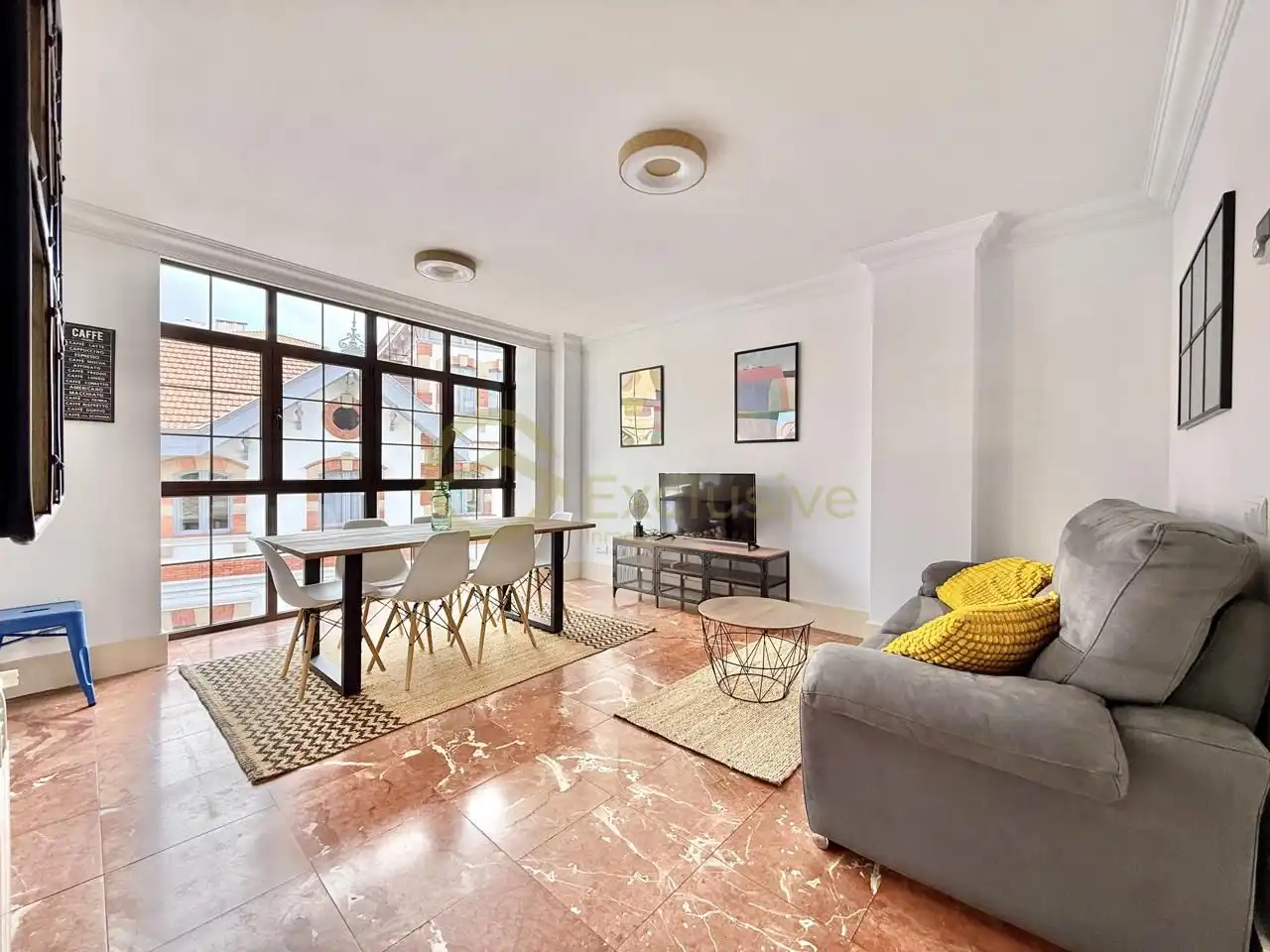 Sala de estar de Casa o chalet en venta en Avilés con Calefacción, Parquet y Trastero