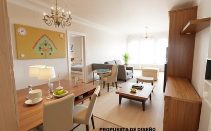 Living room of Flat for sale in  Barcelona Capital  with Heating, Parquet flooring and Balcony