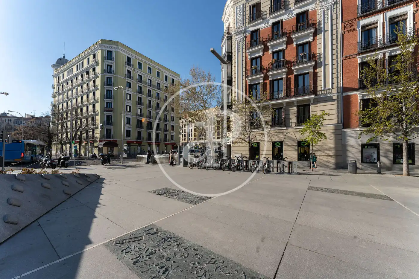 Vista exterior de Pis en venda en Barrio de Salamanca