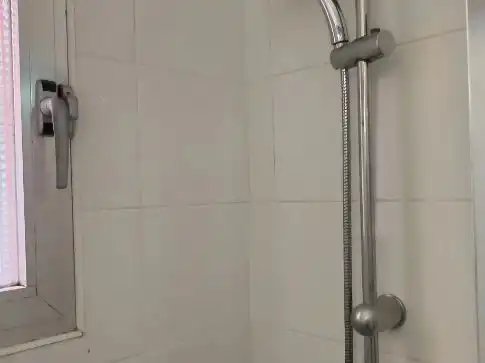 Bathroom of Flat for sale in Alcorcón  with Air Conditioner
