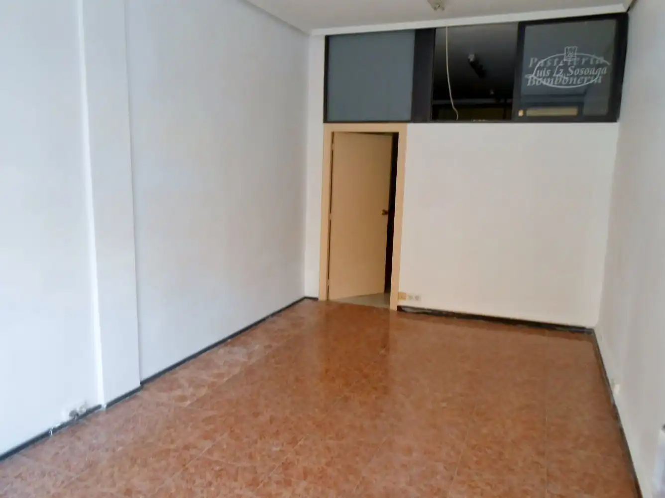 Local comercial de lloguer a Adurtza Kalea 4, imagen 2