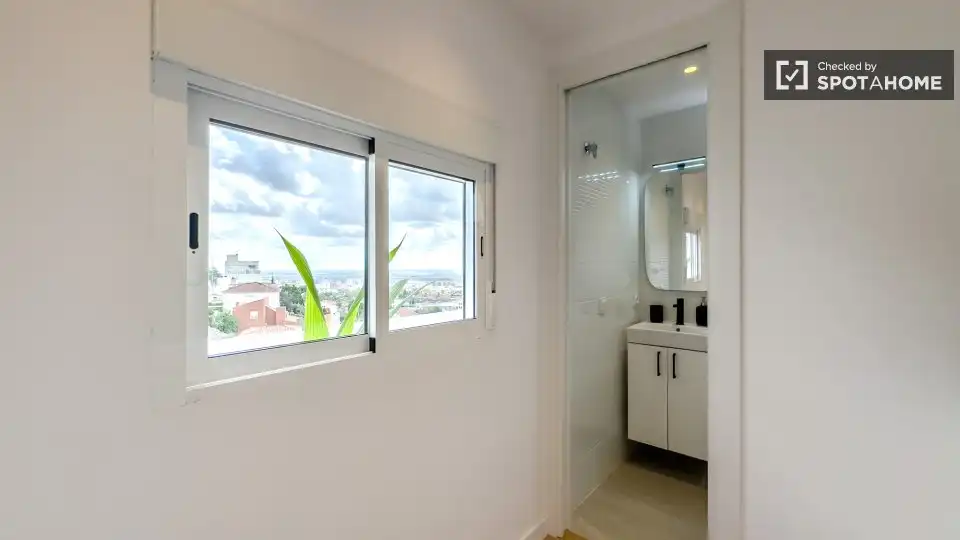 Piso de alquiler en La Miranda