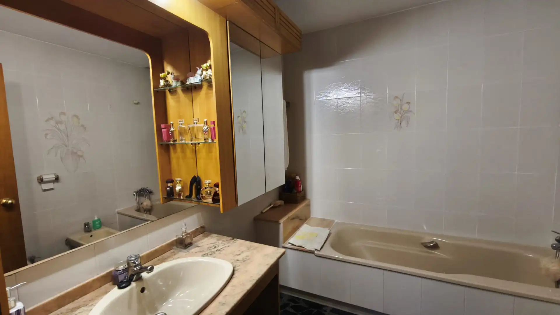Baño de Casa adosada en venta en Cerdanyola del Vallès con Calefacción, Terraza y Balcón