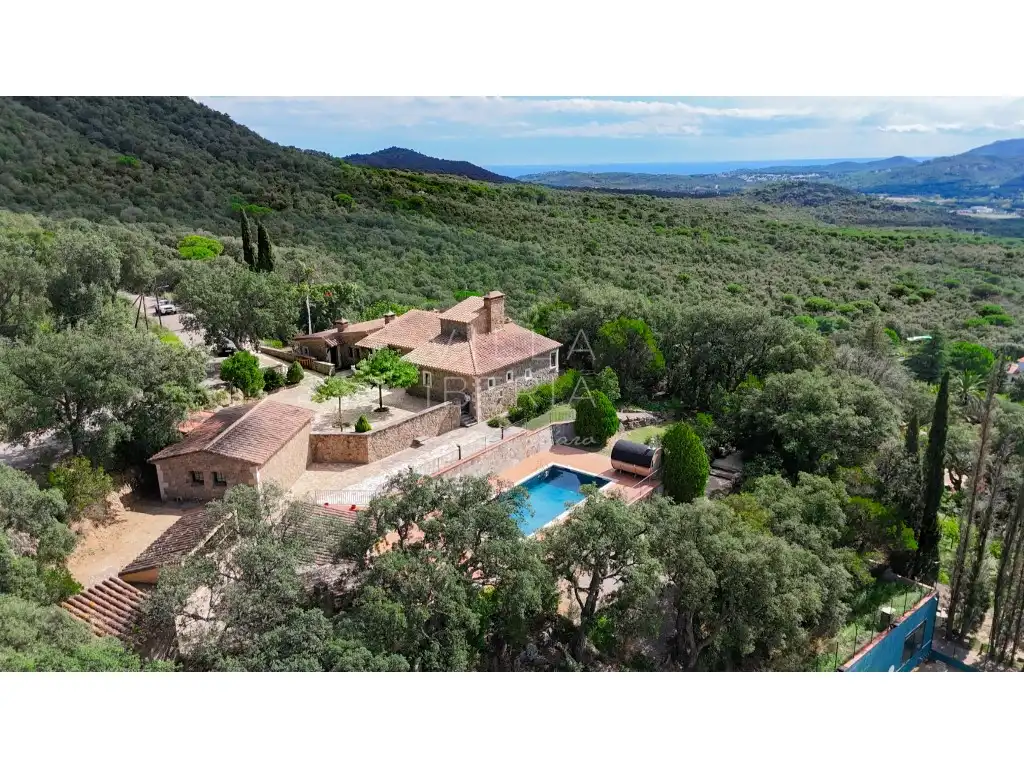 Maison avec piscine à vendre à Avenida De Les Gavarres 76, imagen 2