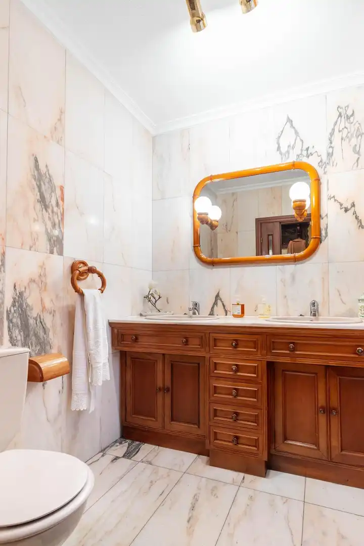 Baño de Casa o chalet en venta en Siero con Calefacción, Jardín privado y Parquet
