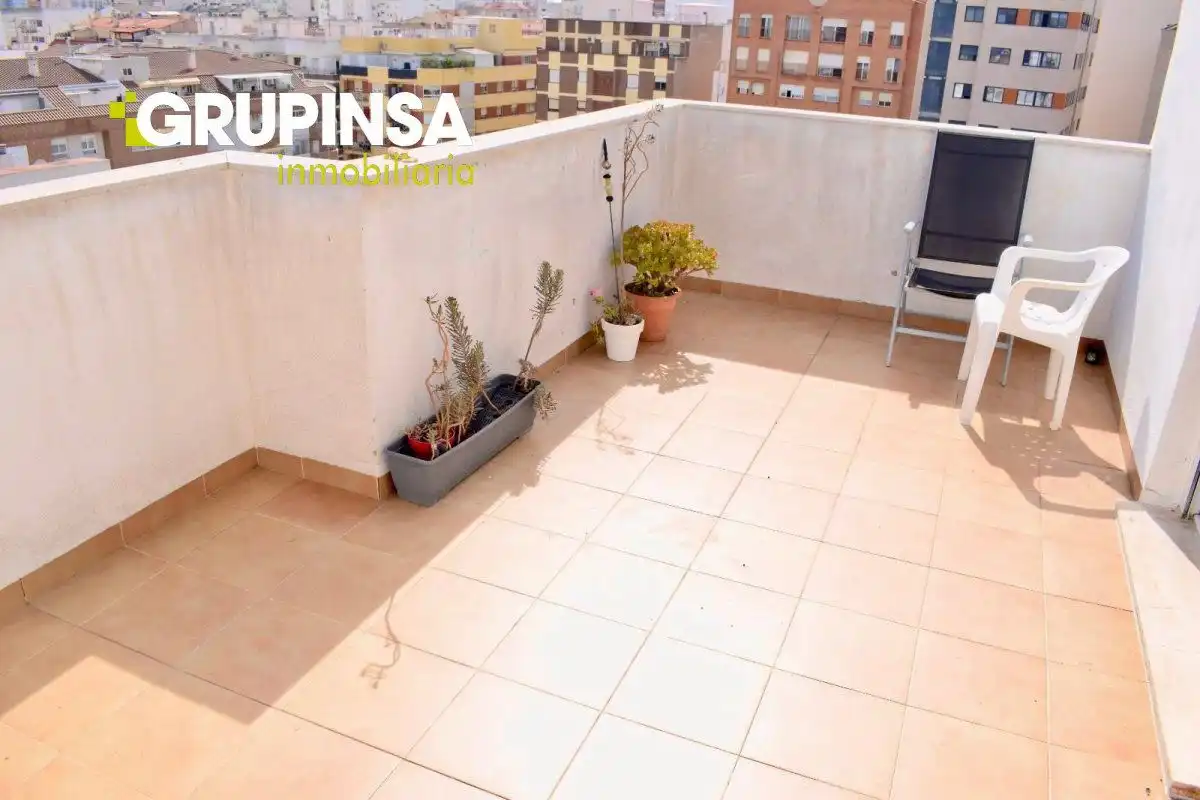 Terraza de Piso en venta en Castellón de la Plana / Castelló de la Plana con Aire acondicionado, Terraza y Trastero