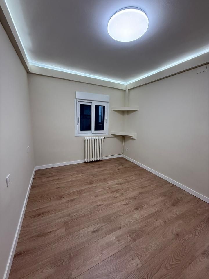 Flat for sale in  Lleida Capital  with Air Conditioner and Heating