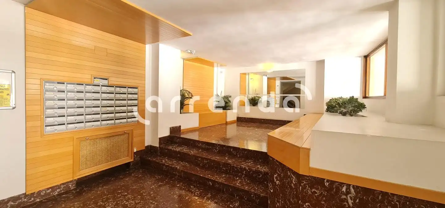 Piso de alquiler en Del Amor De Dios, Cortes - Huertas