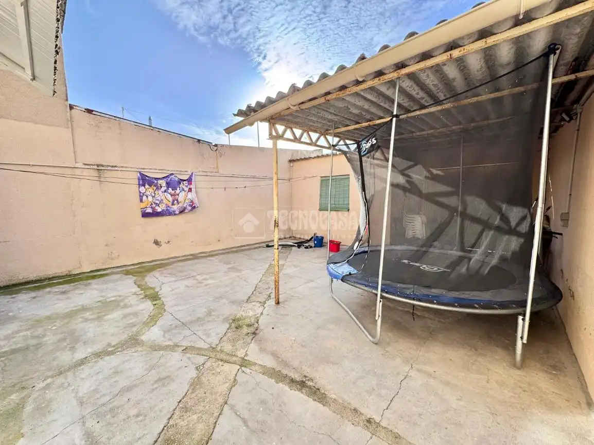 Terrace of Detached homes for sale in Añover de Tajo  with Air Conditioner and Storage room
