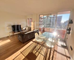 Living room of Flat to rent in  Barcelona Capital  with Air Conditioner, Heating and Parquet flooring