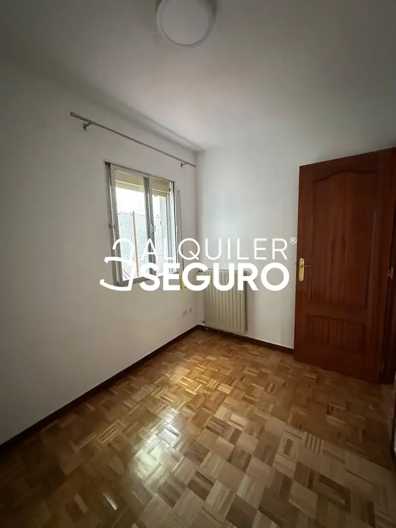 Dormitori de Pis de lloguer en Alcorcón amb Calefacció i Terrassa