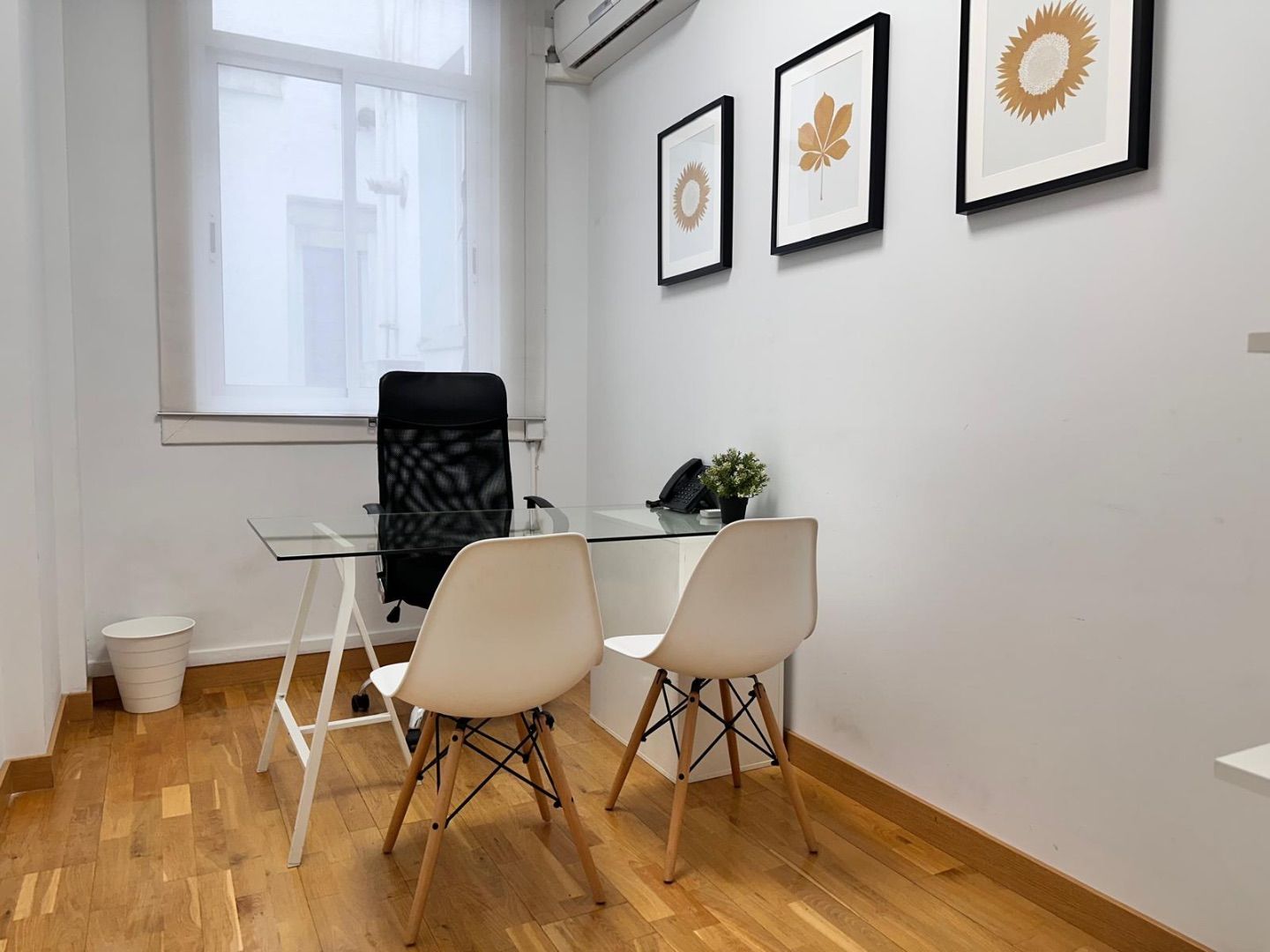 Office to rent in  Madrid Capital  with Air Conditioner, Heating and Furnished