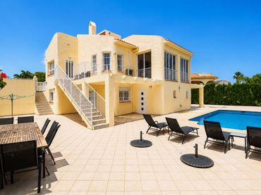 Villa avec piscine à vendre à La Nucia Pueblo