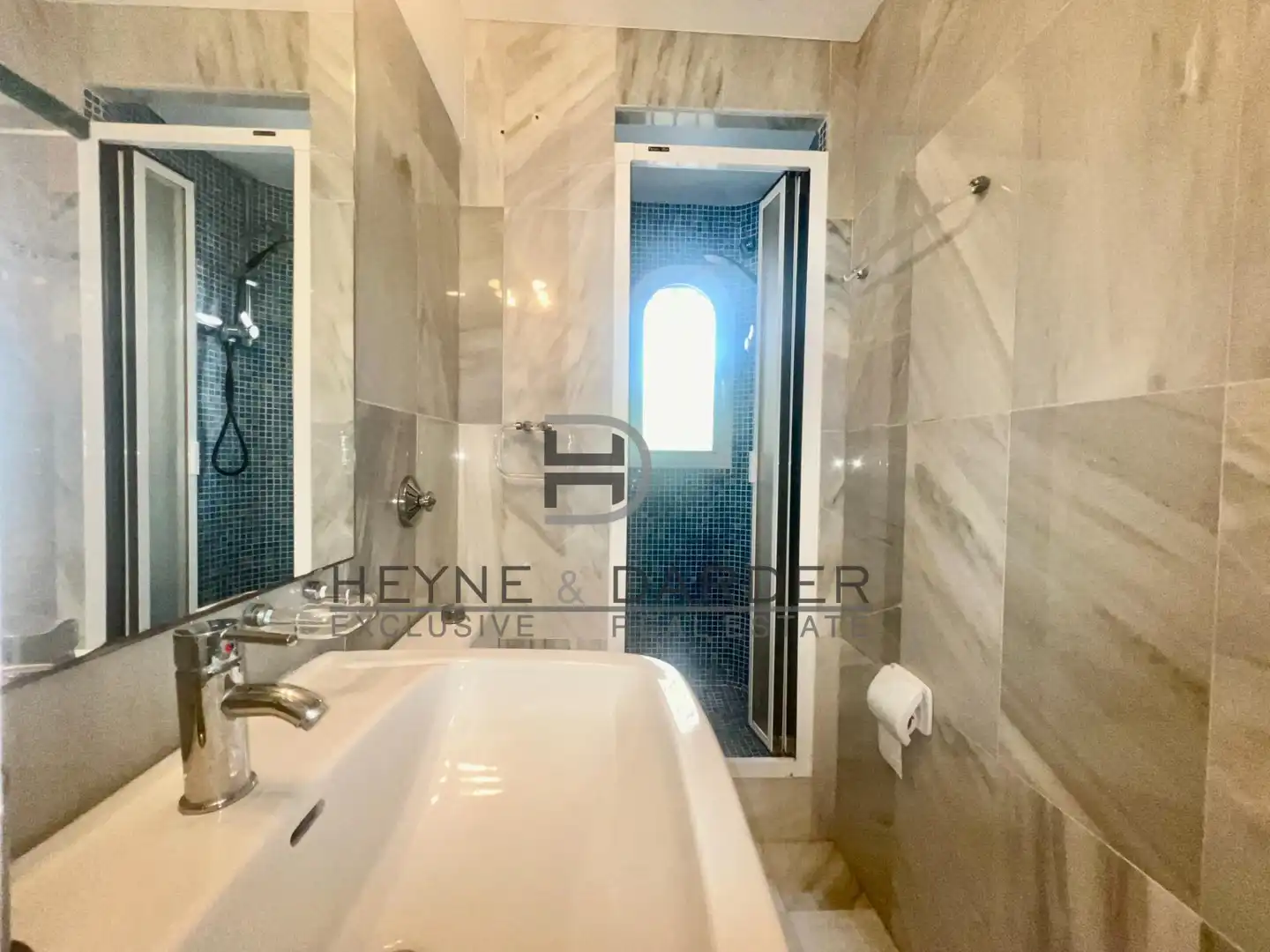 Bany de Apartament de lloguer en Calvià amb Aire condicionat, Jardí privat i Terrassa