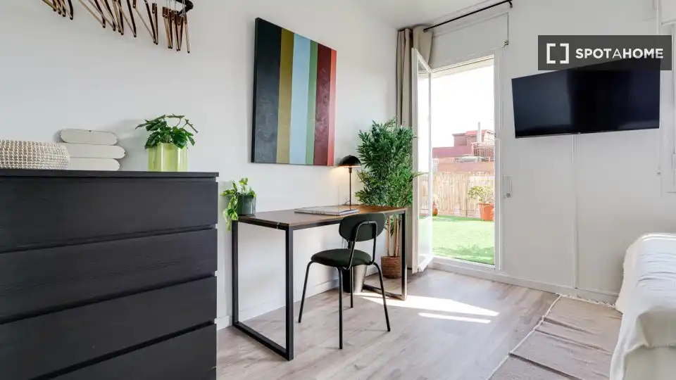 Balcony of Flat for share in Nou Barris