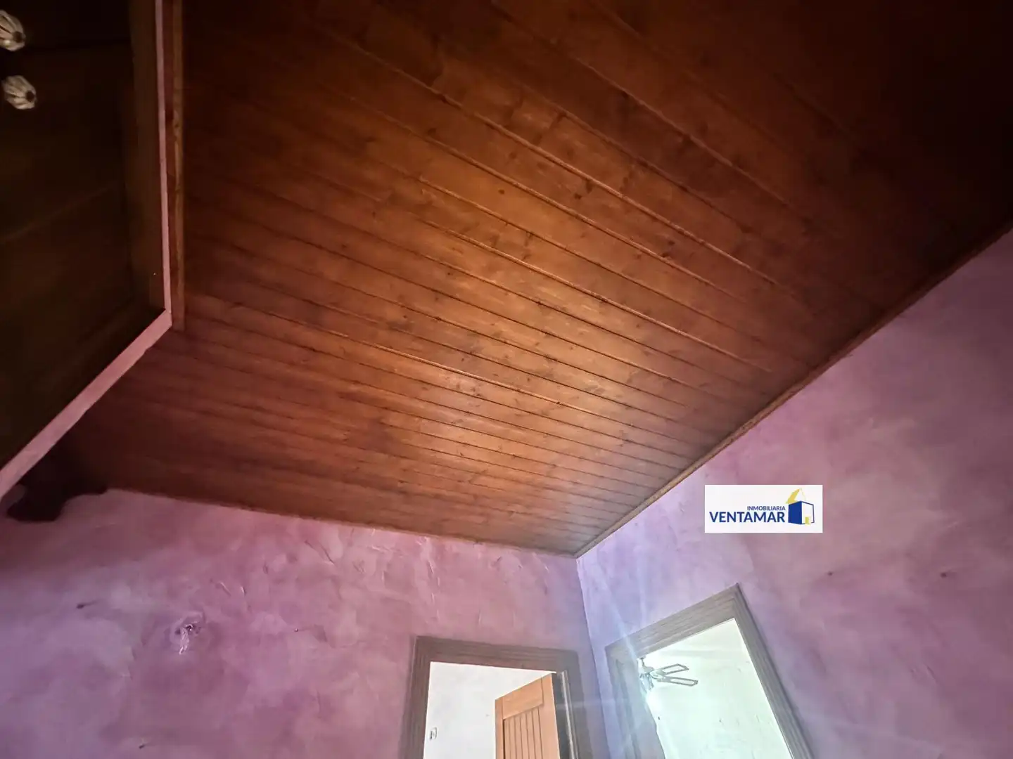 Schlafzimmer von Country house zum Verkauf in La Línea de la Concepción mit Privatgarten und Abstellraum
