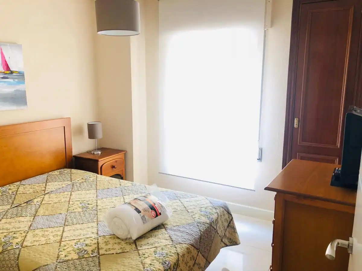 Habitación de Apartamento de alquiler en Badajoz con Aire acondicionado y Amueblado