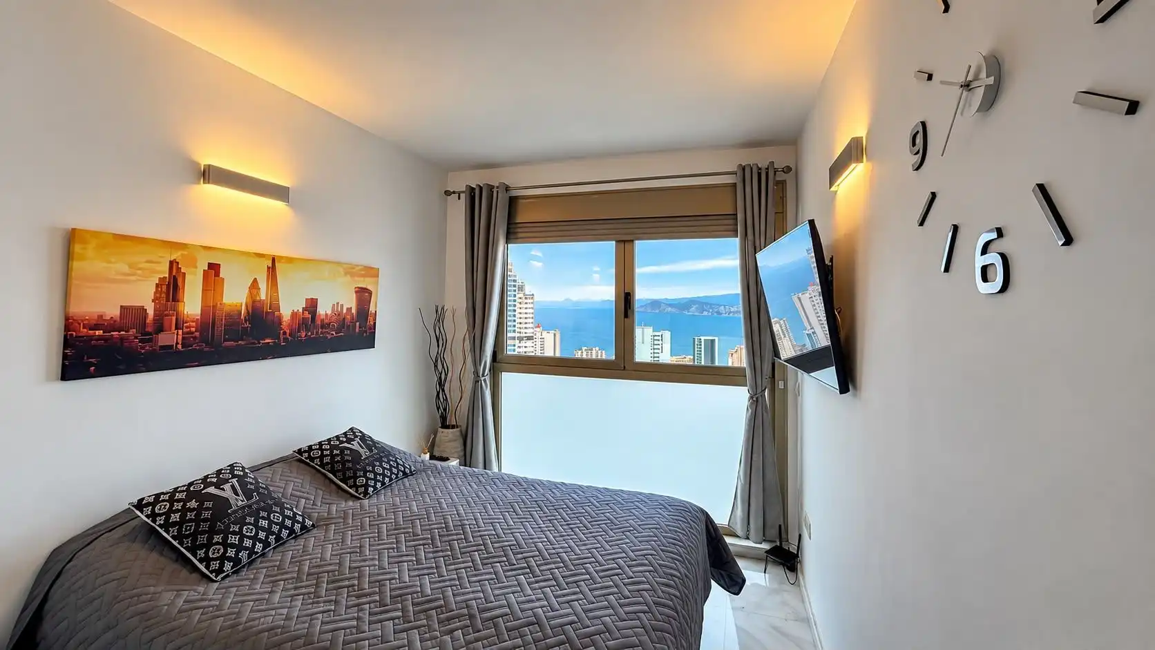 Piso con piscina en venta en Calle Viena 8, imagen 17