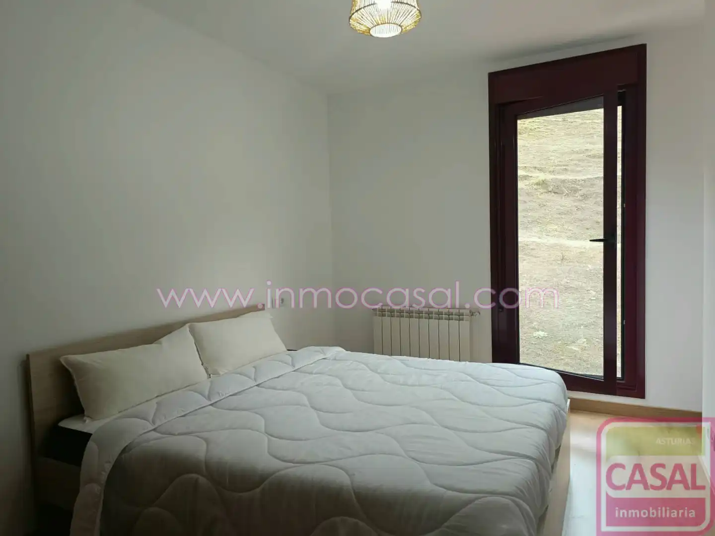 Schlafzimmer von Wohnung zur Miete in Aller mit Heizung, Abstellraum und Möbliert