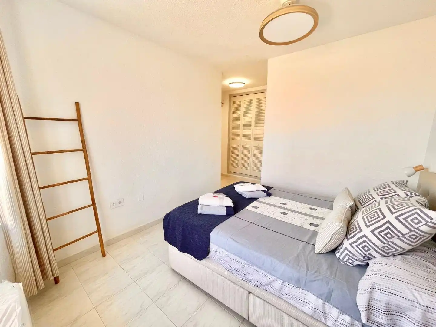 Bedroom of Apartments for rent in La Manga del Mar Menor  with Air Conditioner, Heating and Terrace