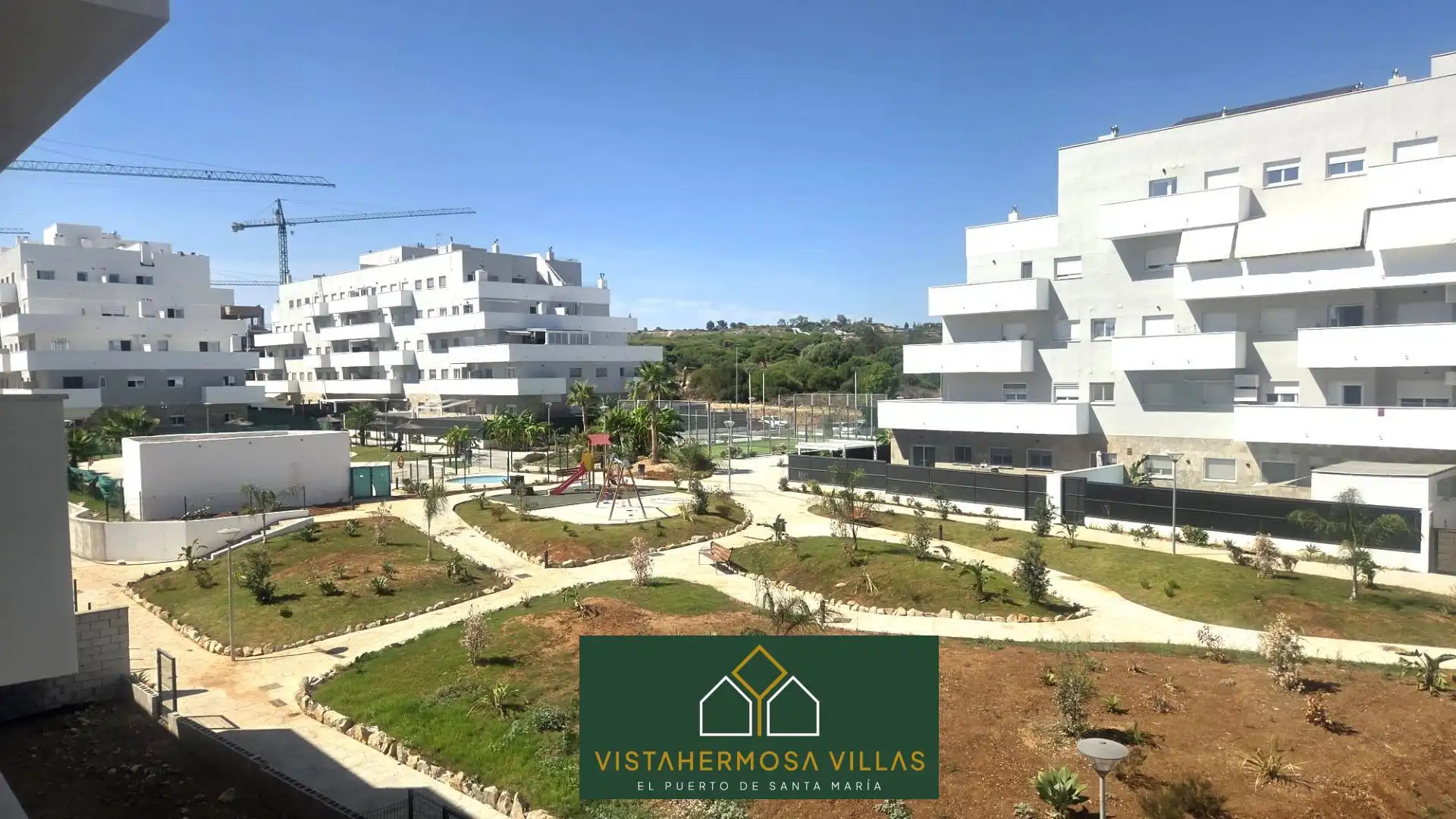 Vista exterior de Piso en venta en El Puerto de Santa María con Terraza y Piscina comunitaria