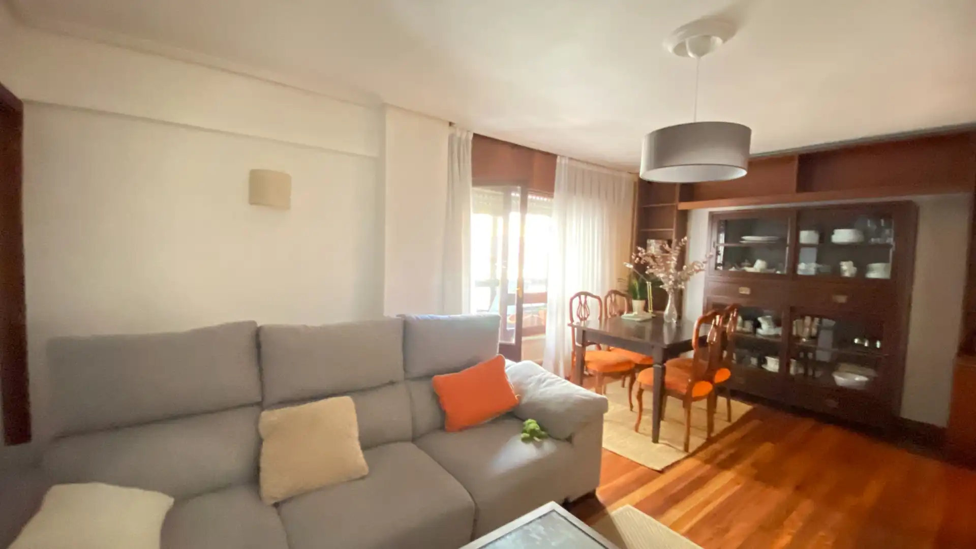 Sala de estar de Piso en venta en Bilbao  con Calefacción, Terraza y Balcón