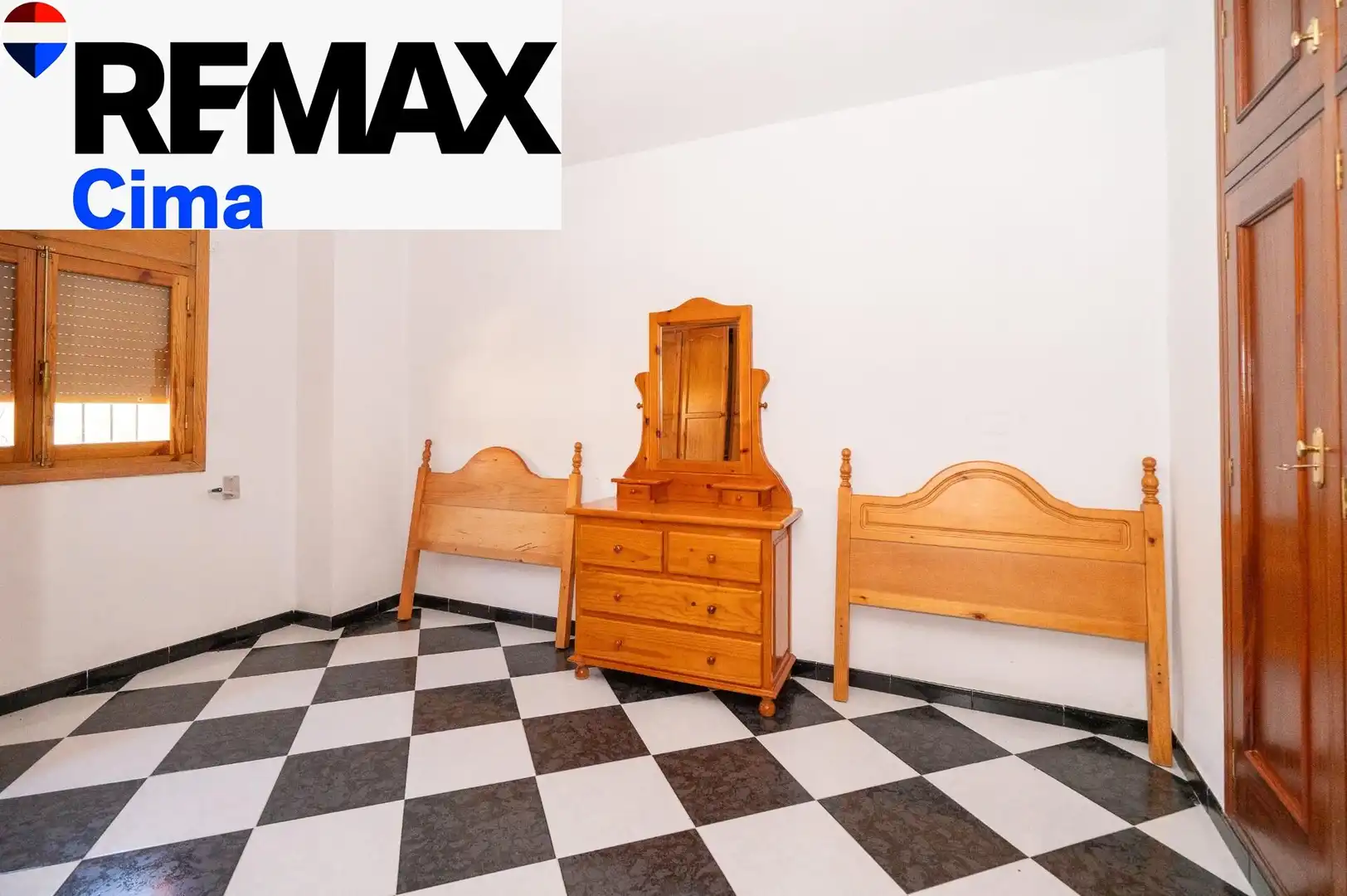 Habitación de Casa o chalet en venta en Baza con Terraza y Balcón