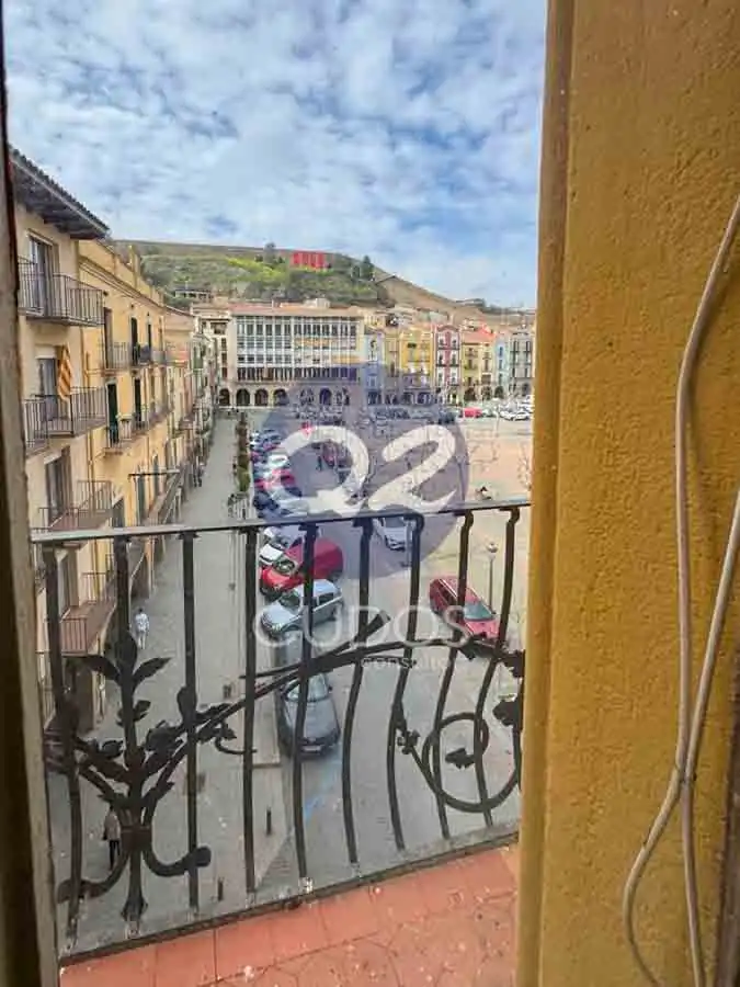 Außenansicht von Dachboden zum Verkauf in Balaguer mit Terrasse und Möbliert