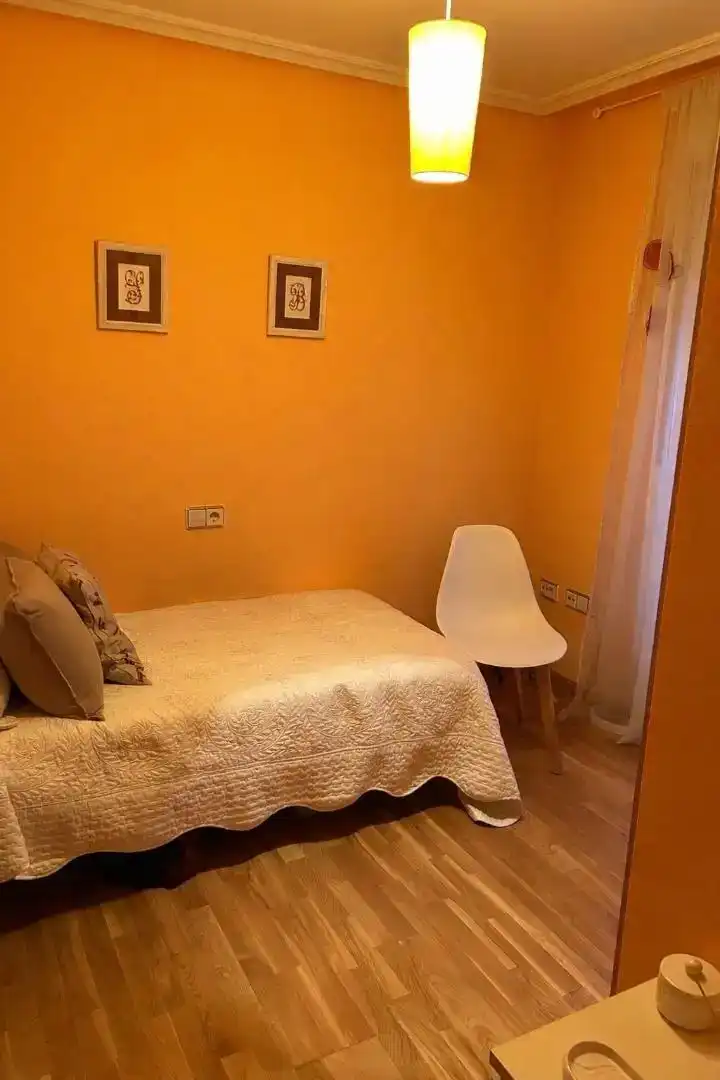Dormitori de Pis en venda en Alba de Tormes amb Moblat, Forn i Rentadora