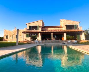 Vista exterior de Casa o xalet en venda en Santanyí amb Aire condicionat, Terrassa i Piscina