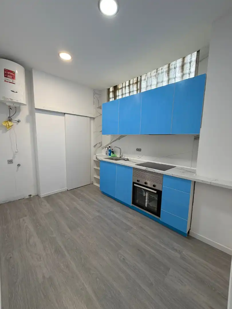 Business premises for sale in Avinguda Carmen Amaya, imagen 12