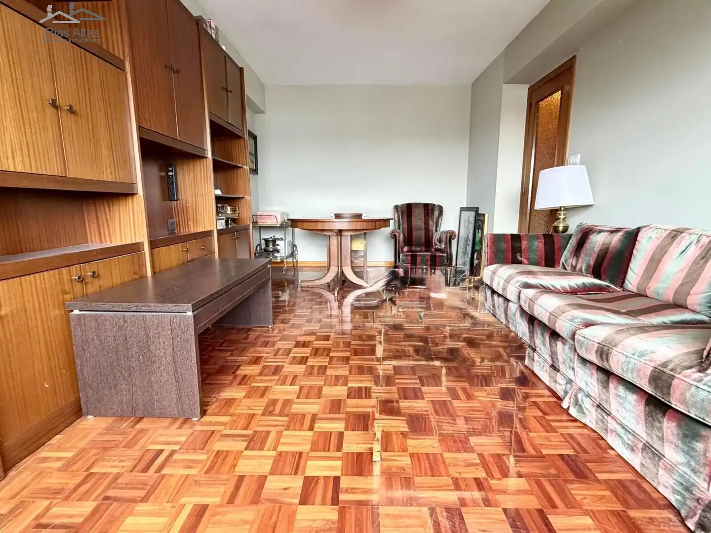 Living room of Flat for sale in A Coruña Capital   with Heating and Parquet flooring