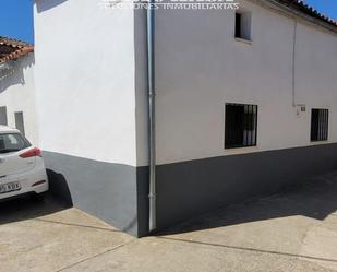 Vista exterior de Casa o xalet en venda en Zarza de Montánchez amb Terrassa