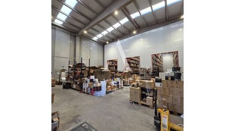 Foto 3 von Fabrikhallen zur Miete in Calle Domènech I Montaner, 1, Zona Industrial, Rubí