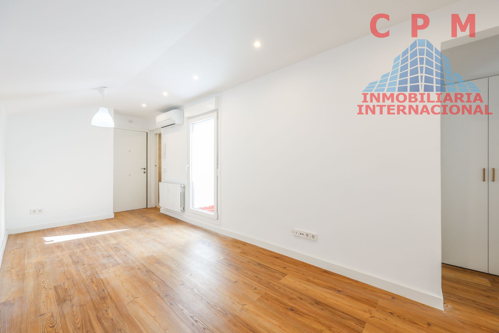 Attic to rent in  Madrid Capital  with Air Conditioner, Heating and Parquet flooring