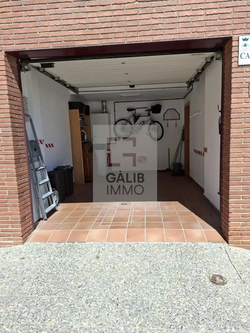 Parking of Detached homes for sale in Vila-sacra  with Air Conditioner, Heating and Terrace