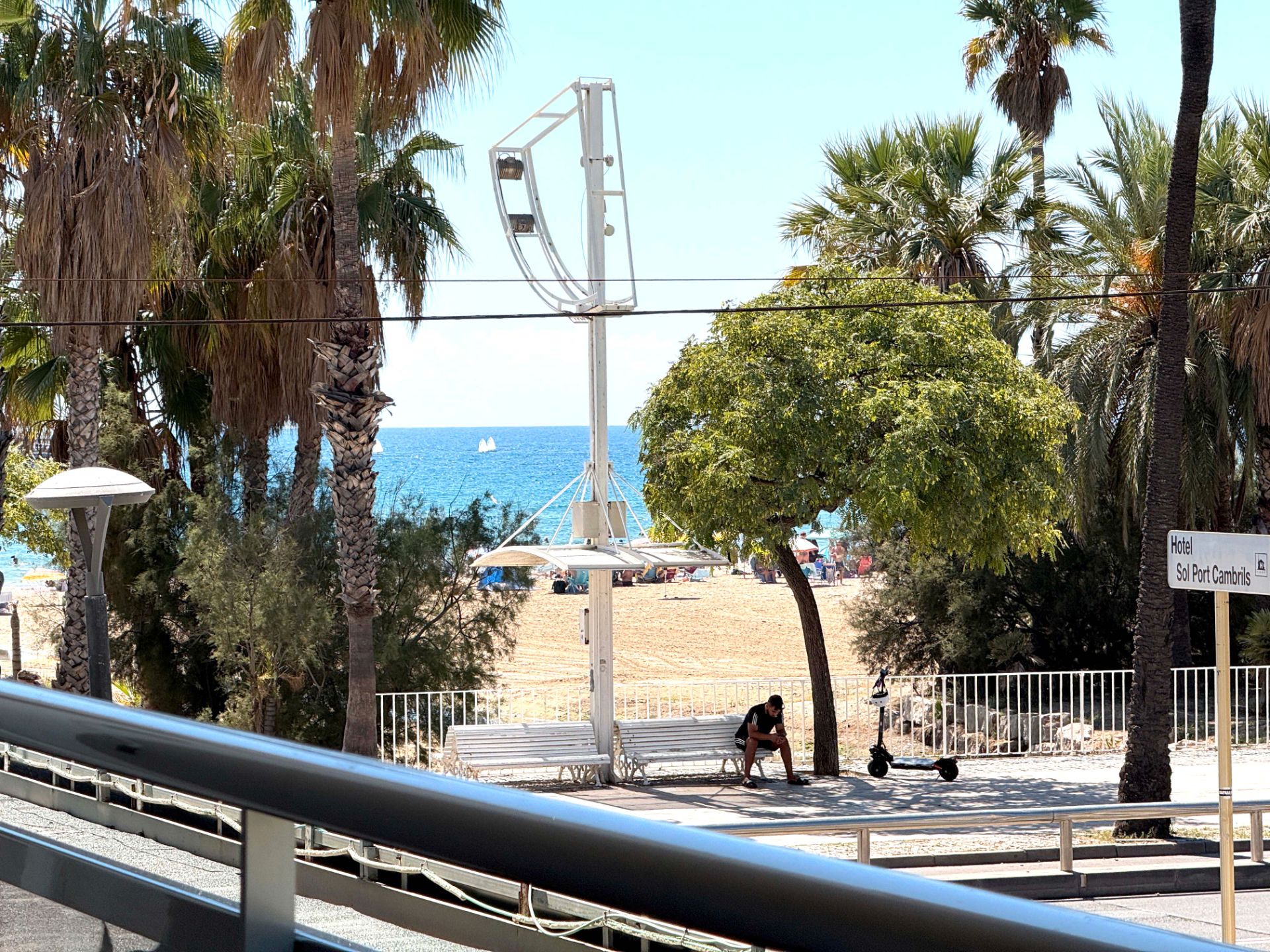 Vista exterior de Pis en venda en Cambrils amb Calefacció i Terrassa