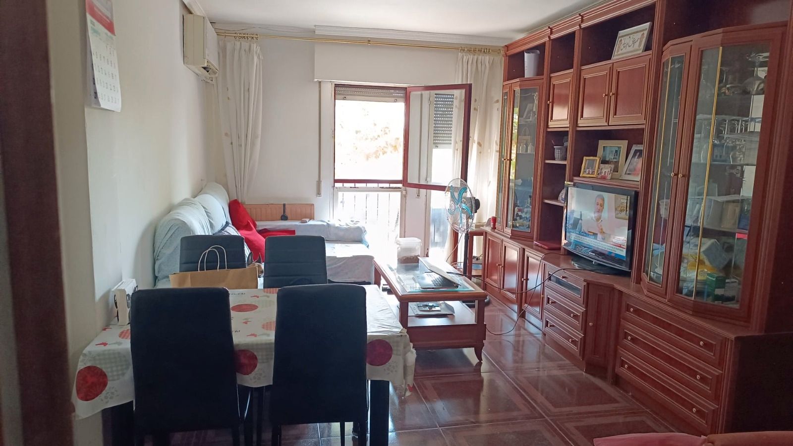 Sala d'estar de Pis en venda en  Madrid Capital amb Aire condicionat, Calefacció i Parquet