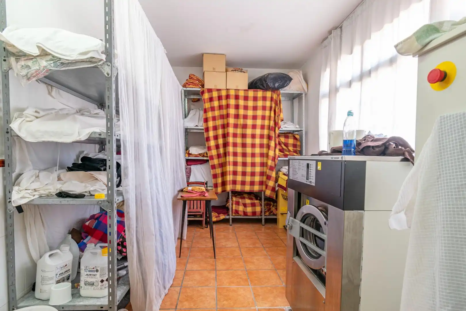 Habitación de Local en venta en Gor con Aire acondicionado, Calefacción y Terraza