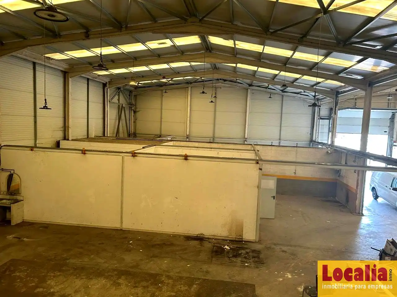 Industrial buildings for rent in Santander
