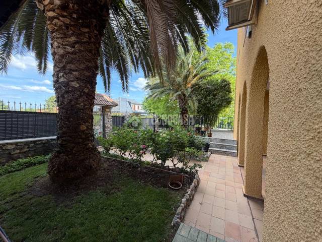 Casa-chalet en Venta en Peñas Albas - Zulema